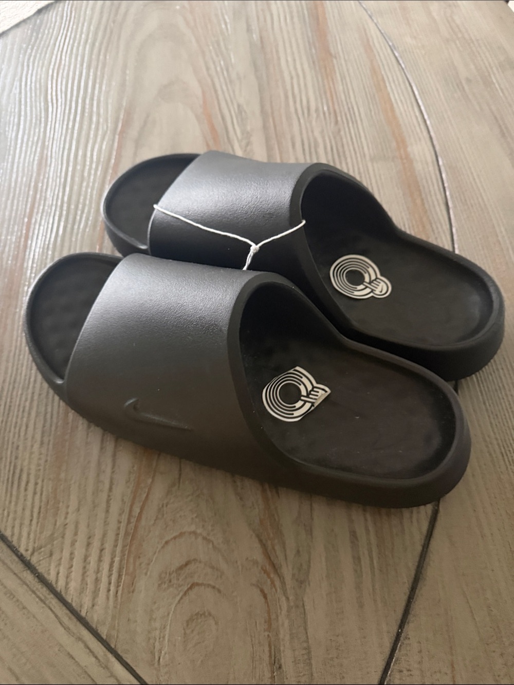 Nike Calm 2.0 Mens Black Slip-On Slide Sandals